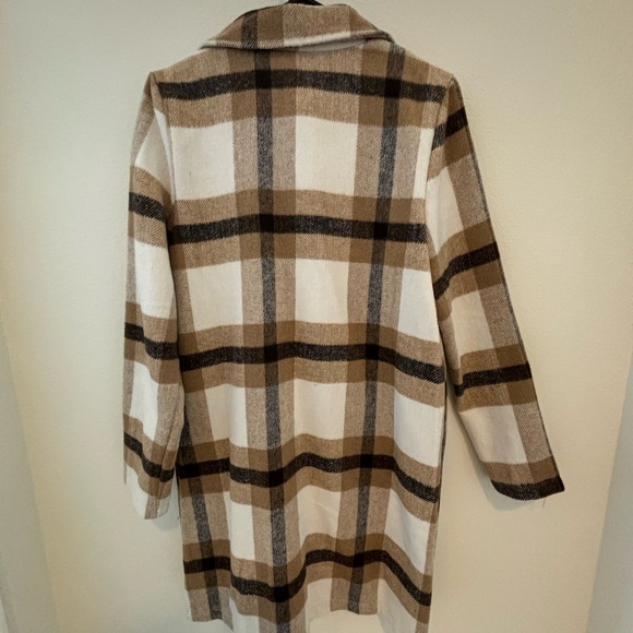 Camel and Brown Plaid Shaket - Picture 6 of 9